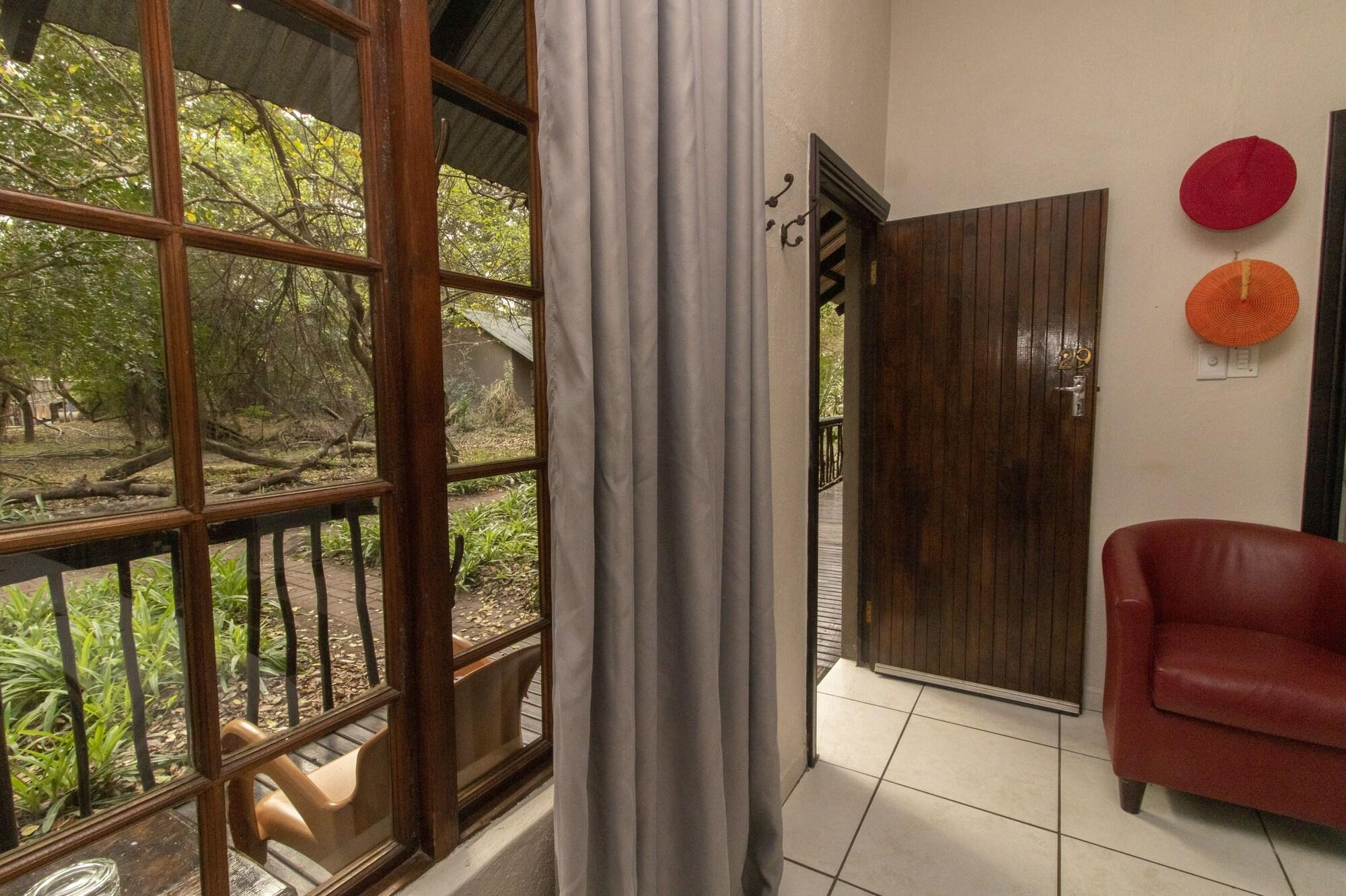 Emdoneni Lodge 赫卢赫卢韦 外观 照片